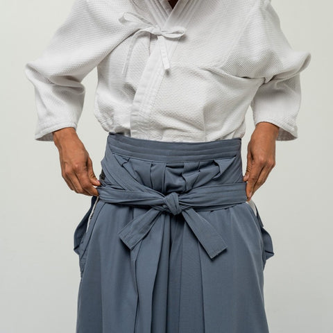 POLY-RAYON HAKAMA. GREY