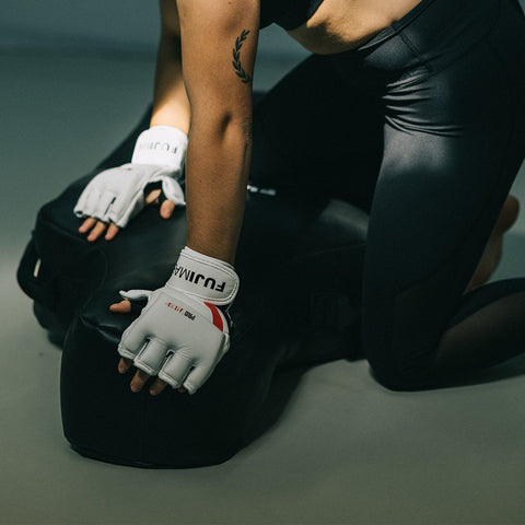 21232  - PROSERIES 2.0 LEATHER MMA GLOVES