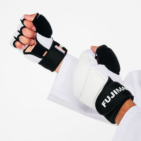 20190 Advantage Taekwondo Gloves