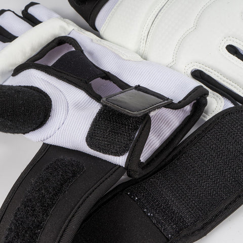 20190 Advantage Taekwondo Gloves