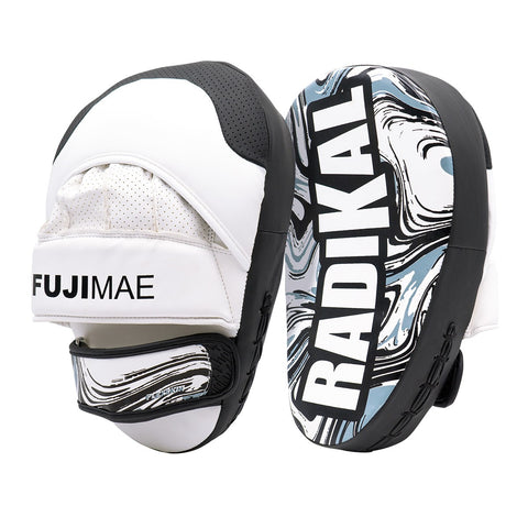 30111100 RADIKAL 3.0 LONG FOCUS MITTS