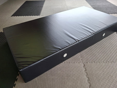 30711_700 CRASH MAT