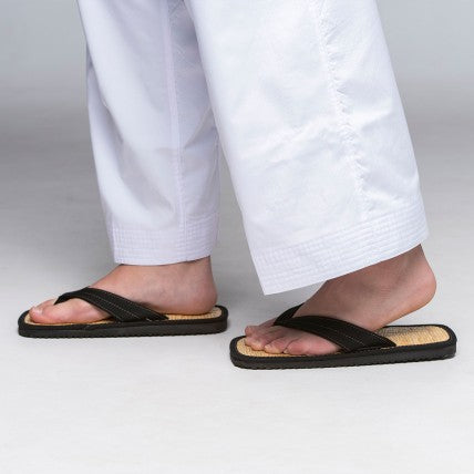 35703 RICE-STRAW Y ZORI SANDALS