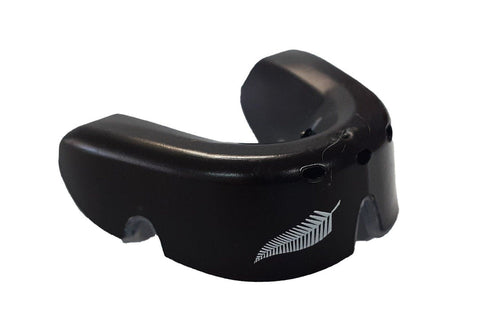 F3411      ~ OPRO NZR SILVER MOUTHGUARD BLK