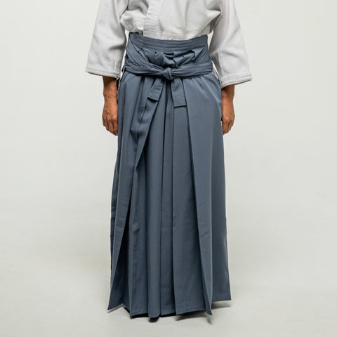 POLY-RAYON HAKAMA. GREY
