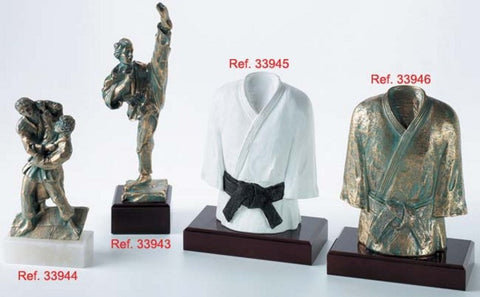 Synthetic Resin Trophy Golden Kimono 24cm