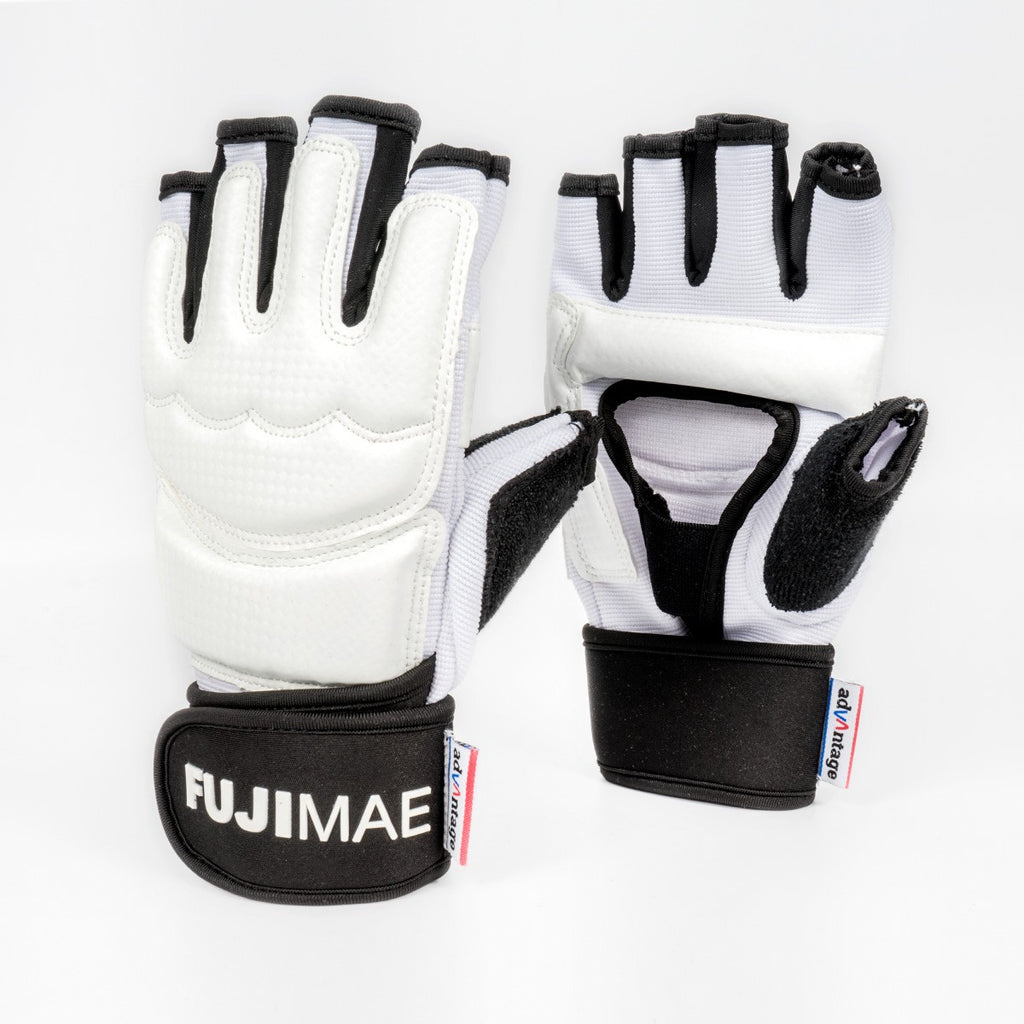 20190 Advantage Taekwondo Gloves