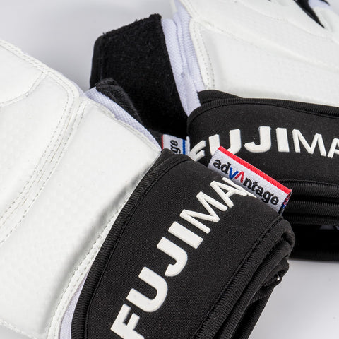 20190 Advantage Taekwondo Gloves
